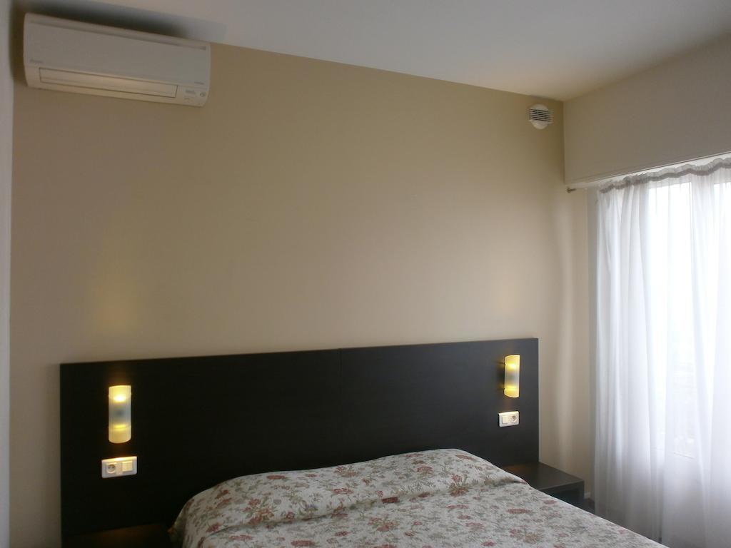 Hotel Magnan Νίκαια Δωμάτιο φωτογραφία